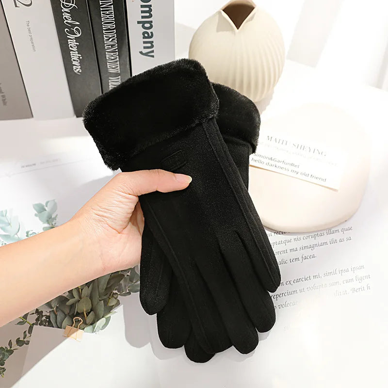 Plush touchscreen gloves