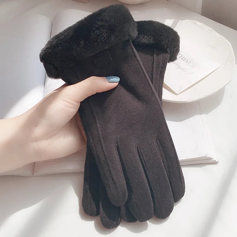 Plush touchscreen gloves