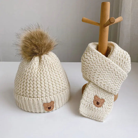 Little bear scarf and hat set