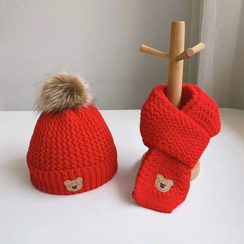 Little bear scarf and hat set