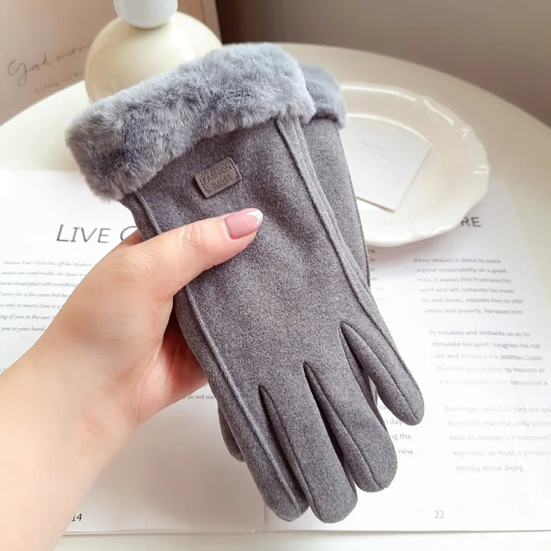 Plush touchscreen gloves