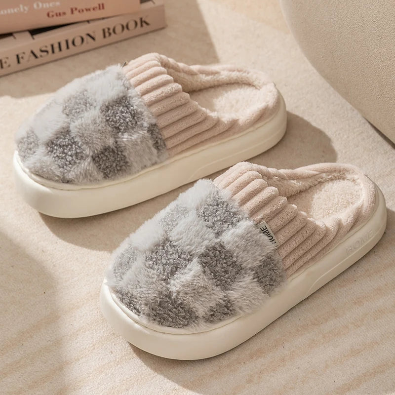 Plaid fluffy platform slippers