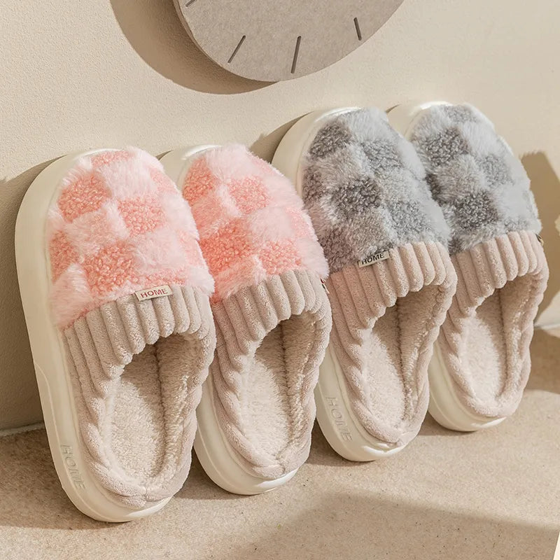 Plaid fluffy platform slippers