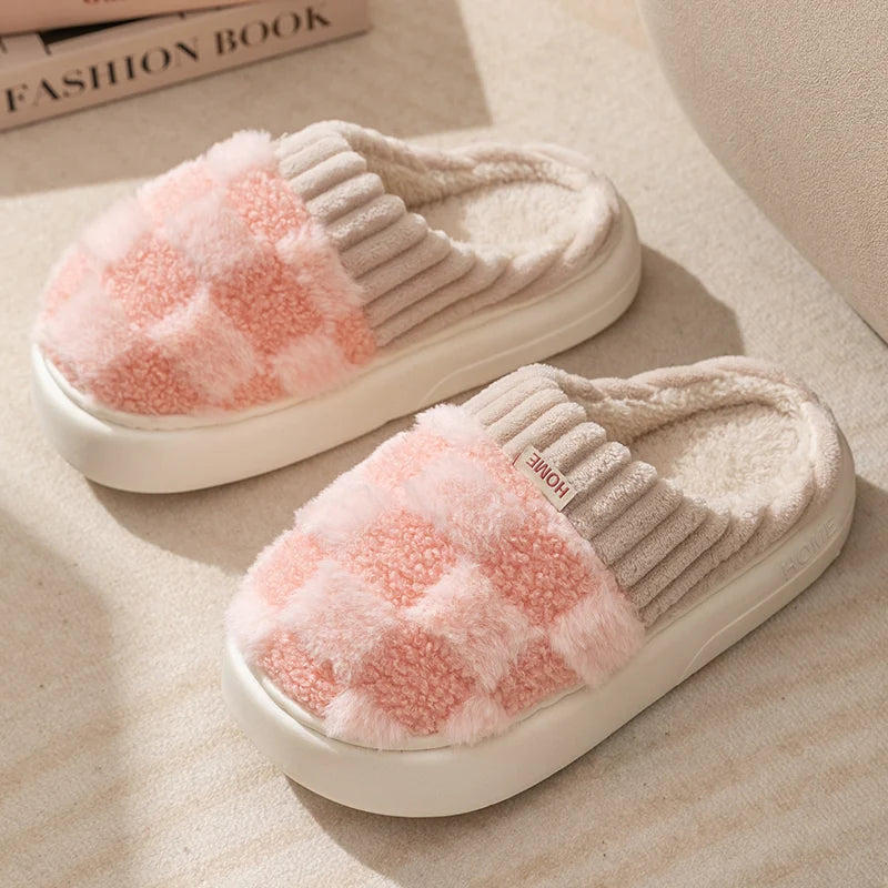 Plaid fluffy platform slippers